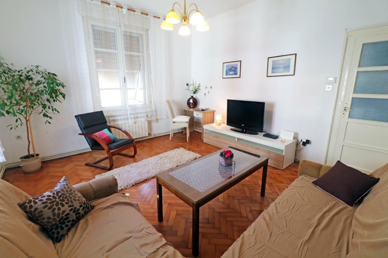 Arena Festival Apartment Pula Exterior foto