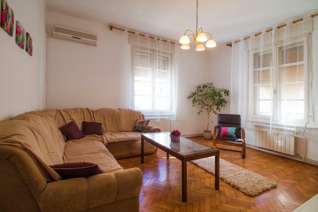 Arena Festival Apartment Pula Exterior foto